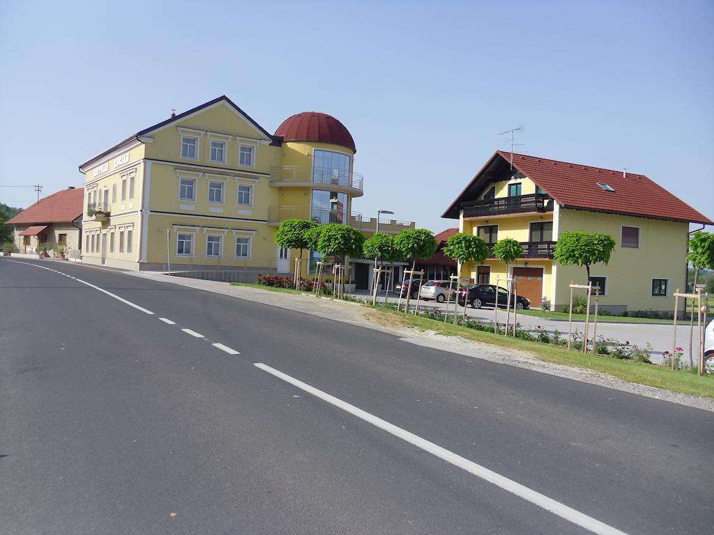 Отель Gostilna In Prenocisce Kocjan Bizeljsko Экстерьер фото